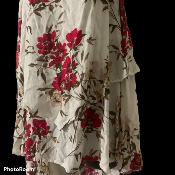 Torrid / 3 / White Floral Strappy Tank Top - Picture 3 of 6